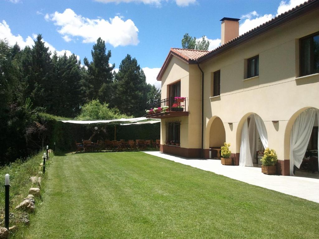 Hotel Rural Villarromana Saldaña Exterior foto